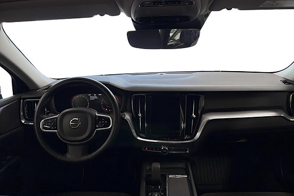 Volvo V60 Cross Country 11 of 17