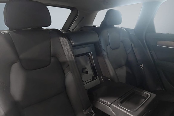 Volvo V90 10 of 15