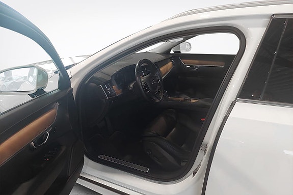 Volvo V90 6 of 15