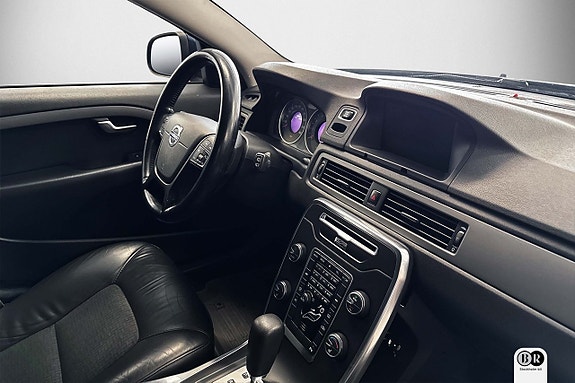 Volvo V70 6 of 13