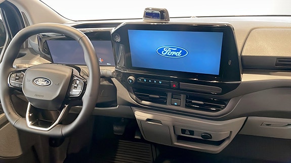 Ford E-Custom 4 of 9