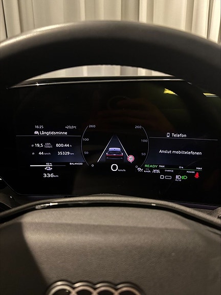 Audi Q6 e-tron 6 of 13
