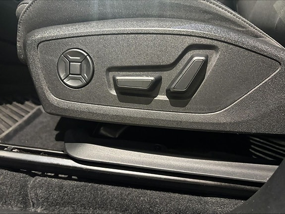 Audi Q6 e-tron 9 of 13