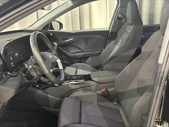 Audi Q6 e-tron 8 of 13
