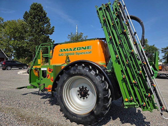 Amazone UG 3000 Special 24 meter 6 of 12