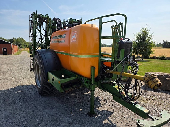 Amazone UG 3000 Special 24 meter 12 of 12