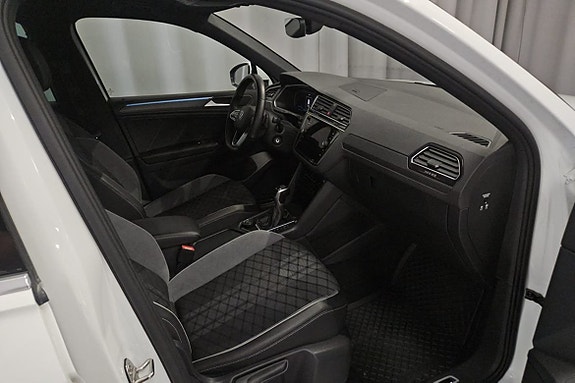 Volkswagen Tiguan 6 of 12