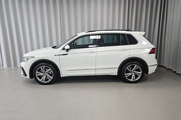 Volkswagen Tiguan 2 of 12