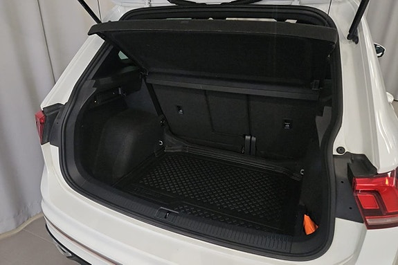 Volkswagen Tiguan 10 of 12