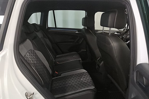 Volkswagen Tiguan 9 of 12