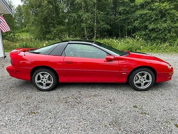 Chevrolet Camaro 23 of 30