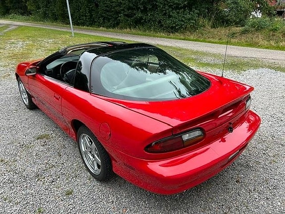 Chevrolet Camaro 8 of 30
