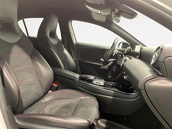 Mercedes-Benz A200 14 of 24