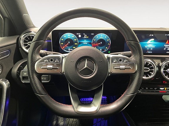 Mercedes-Benz A200 12 of 24