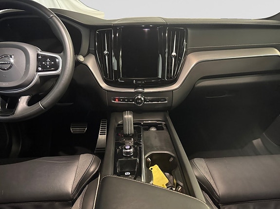 Volvo XC60 13 of 24