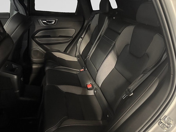 Volvo XC60 15 of 24