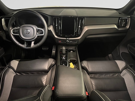 Volvo XC60 12 of 24