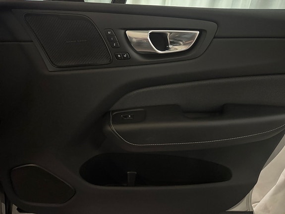 Volvo XC60 19 of 24