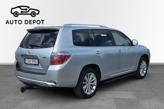 Toyota Highlander 5 of 10
