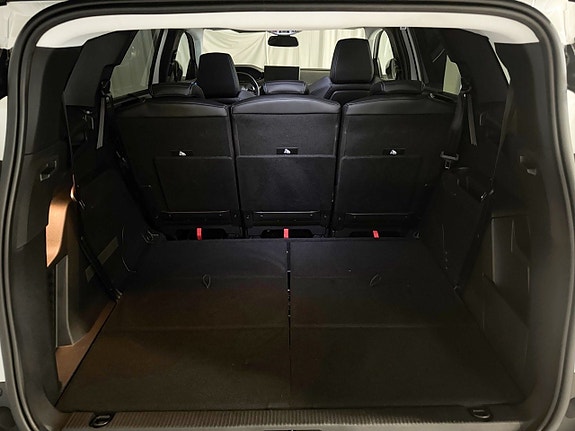 Peugeot 5008 13 of 19