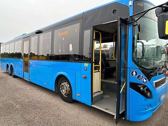 Buss VOLVO 8900 BLE 3 of 6