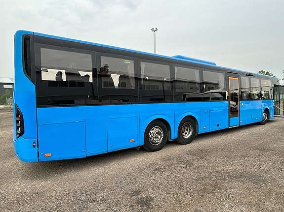 Buss VOLVO 8900 BLE 4 of 6