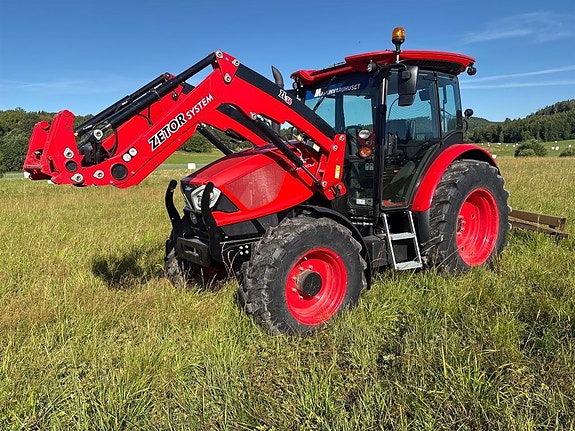 Traktor med Lastare Zetor Proxima HS100 2 of 6