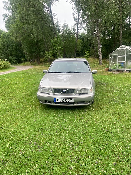 Volvo S70 2 of 17