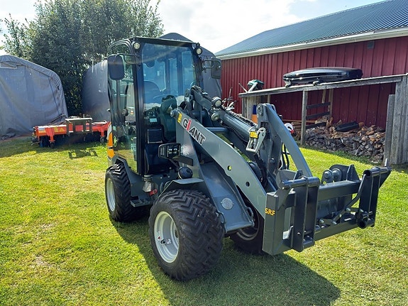 Redskapsbärare  Giant G220 E 3 of 5
