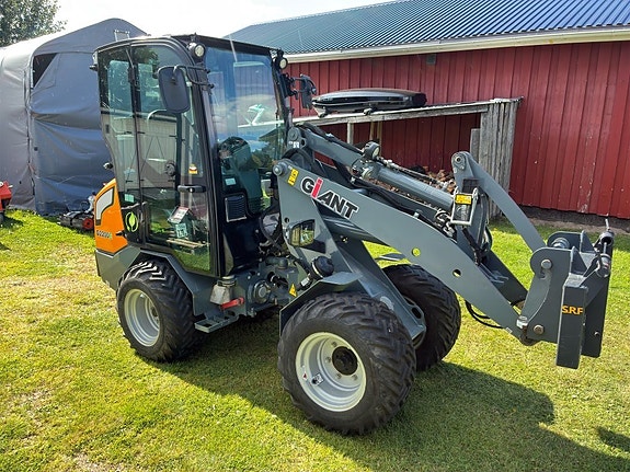 Redskapsbärare  Giant G220 E 4 of 5