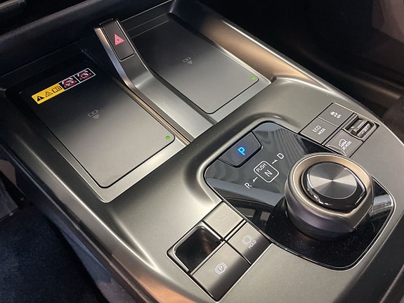 Toyota bZ4X 12 of 14