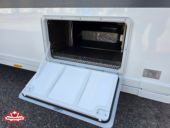 Adria ALPINA 663 PT *Barnkammare *AC 19 of 21