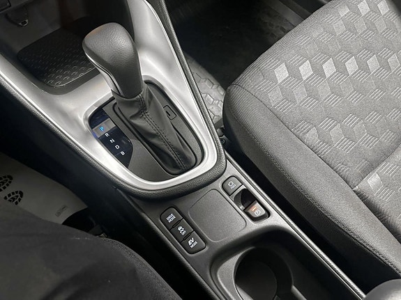 Toyota Yaris 17 of 18