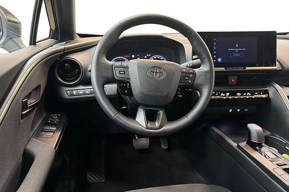 Toyota C-HR 11 of 21