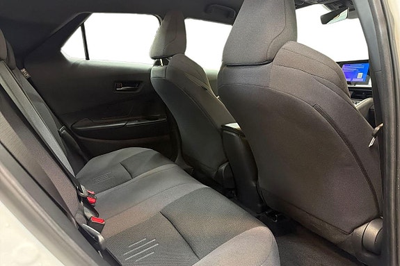 Toyota C-HR 9 of 21