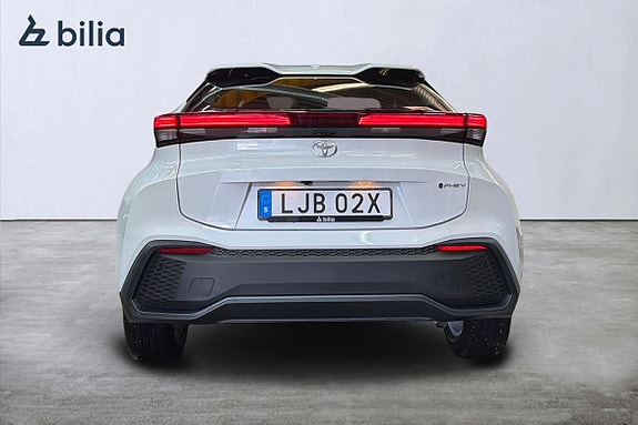 Toyota C-HR 5 of 21