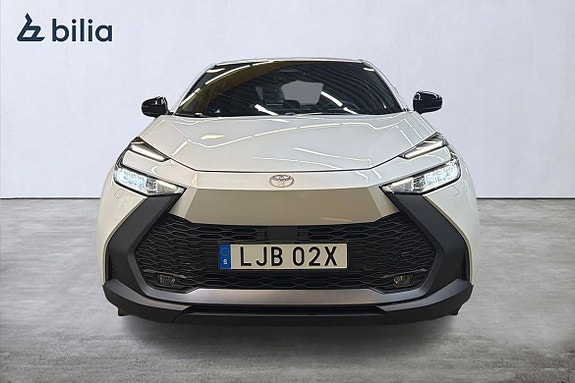 Toyota C-HR 6 of 21