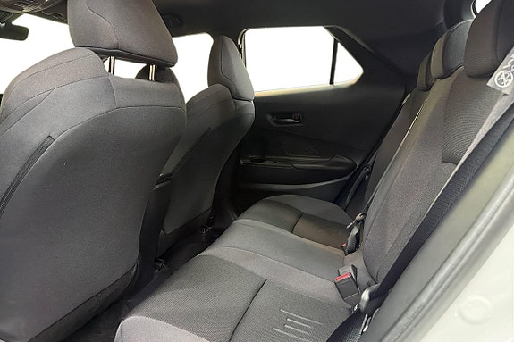 Toyota C-HR 13 of 21