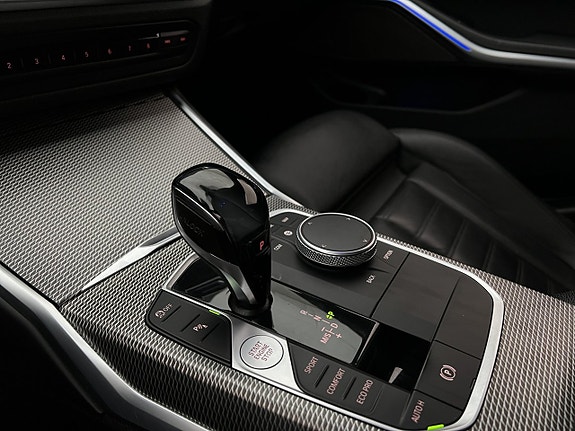 BMW 320d 25 of 30