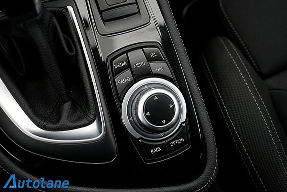 BMW 218d 27 of 30