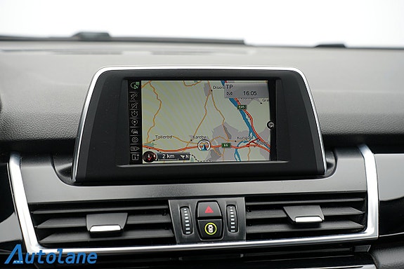 BMW 218d 21 of 30