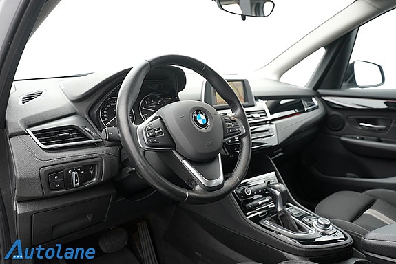 BMW 218d 13 of 30