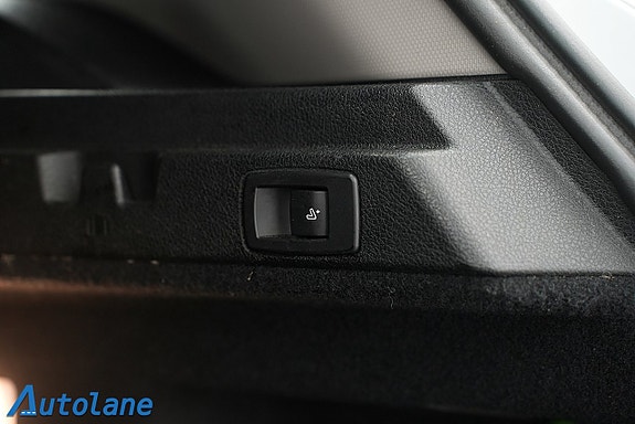BMW 218d 28 of 30