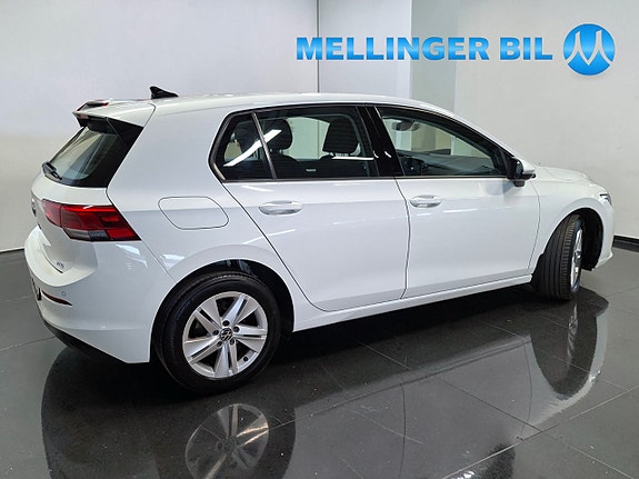 Volkswagen Golf VIII 3 of 24