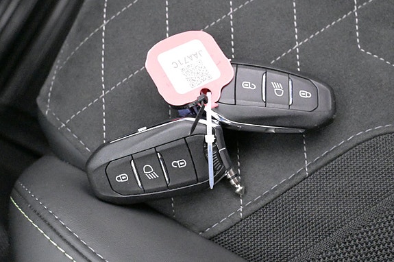 Peugeot e-208 22 of 27