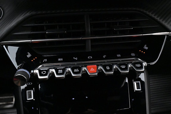 Peugeot e-208 20 of 27