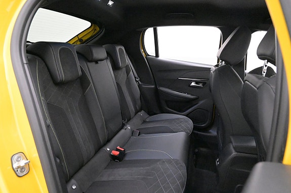 Peugeot e-208 24 of 27