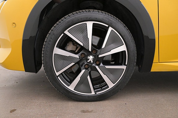 Peugeot e-208 27 of 27