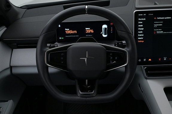Polestar 4 7 of 27