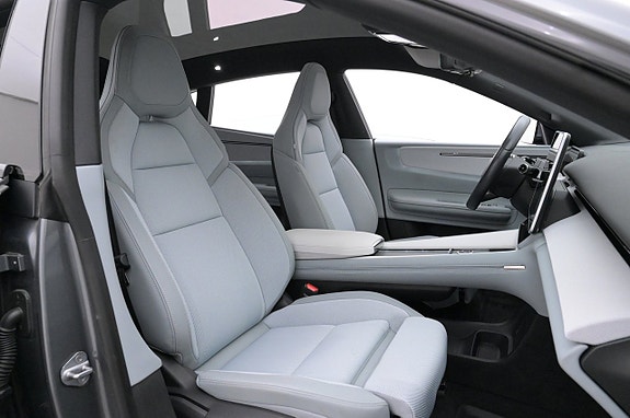 Polestar 4 13 of 27